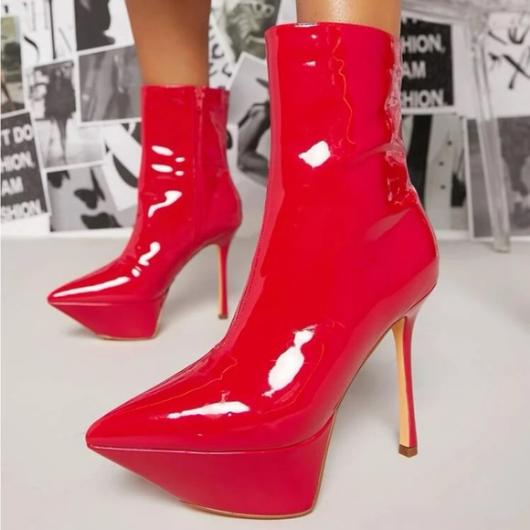 Fitted Side Zipper Skinny Heel Ankle Booties. - Picture 1 of 4